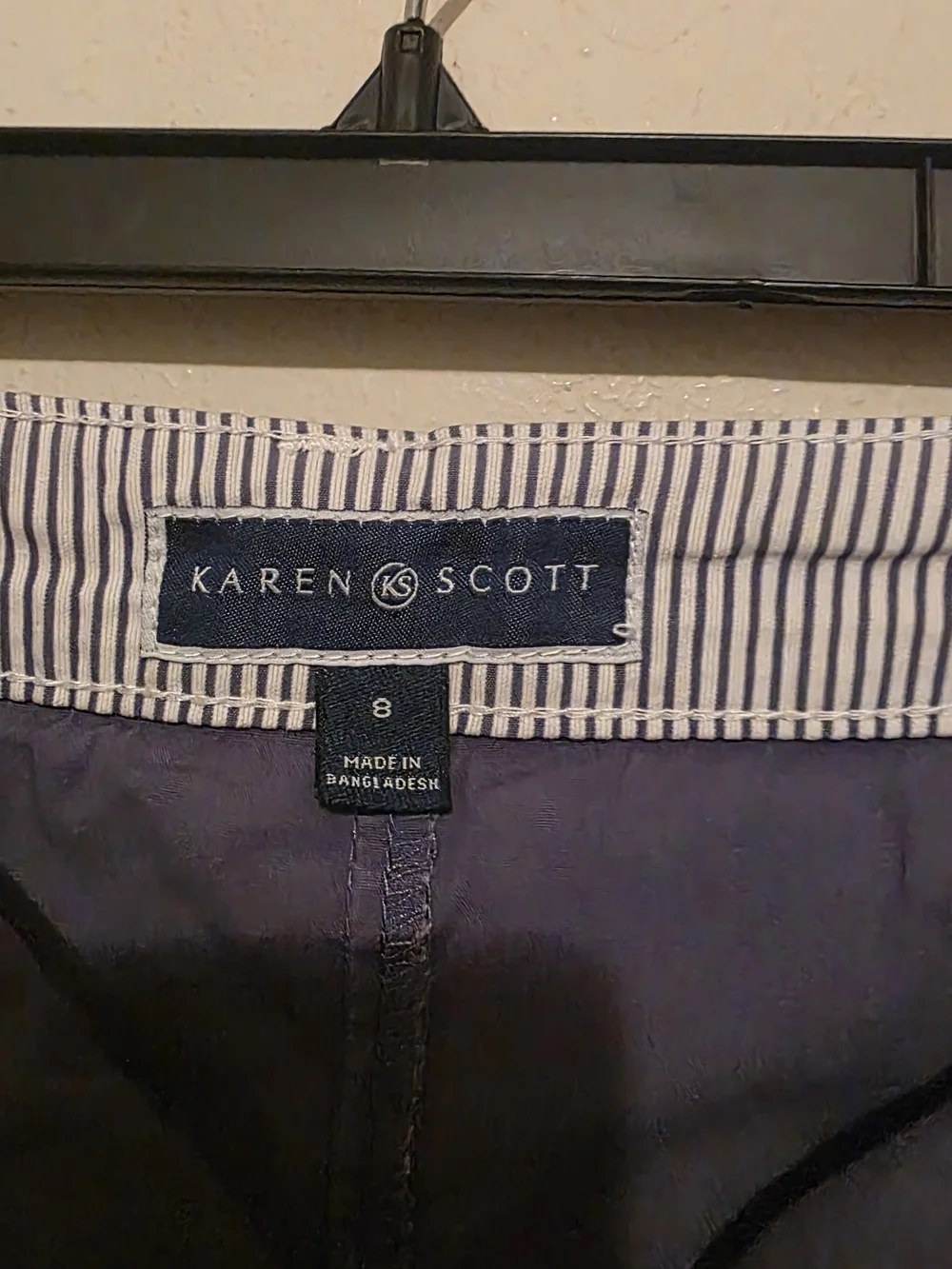 Karen Scott Navy and White Pinstripe Mini Skort Size 8 Flawed